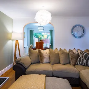 Beautiful House In South Cambridge, 14-min Drive To The Centre, Free Parking, No Sofabeds, Sleeps 6 Cambridge (Cambridgeshire)